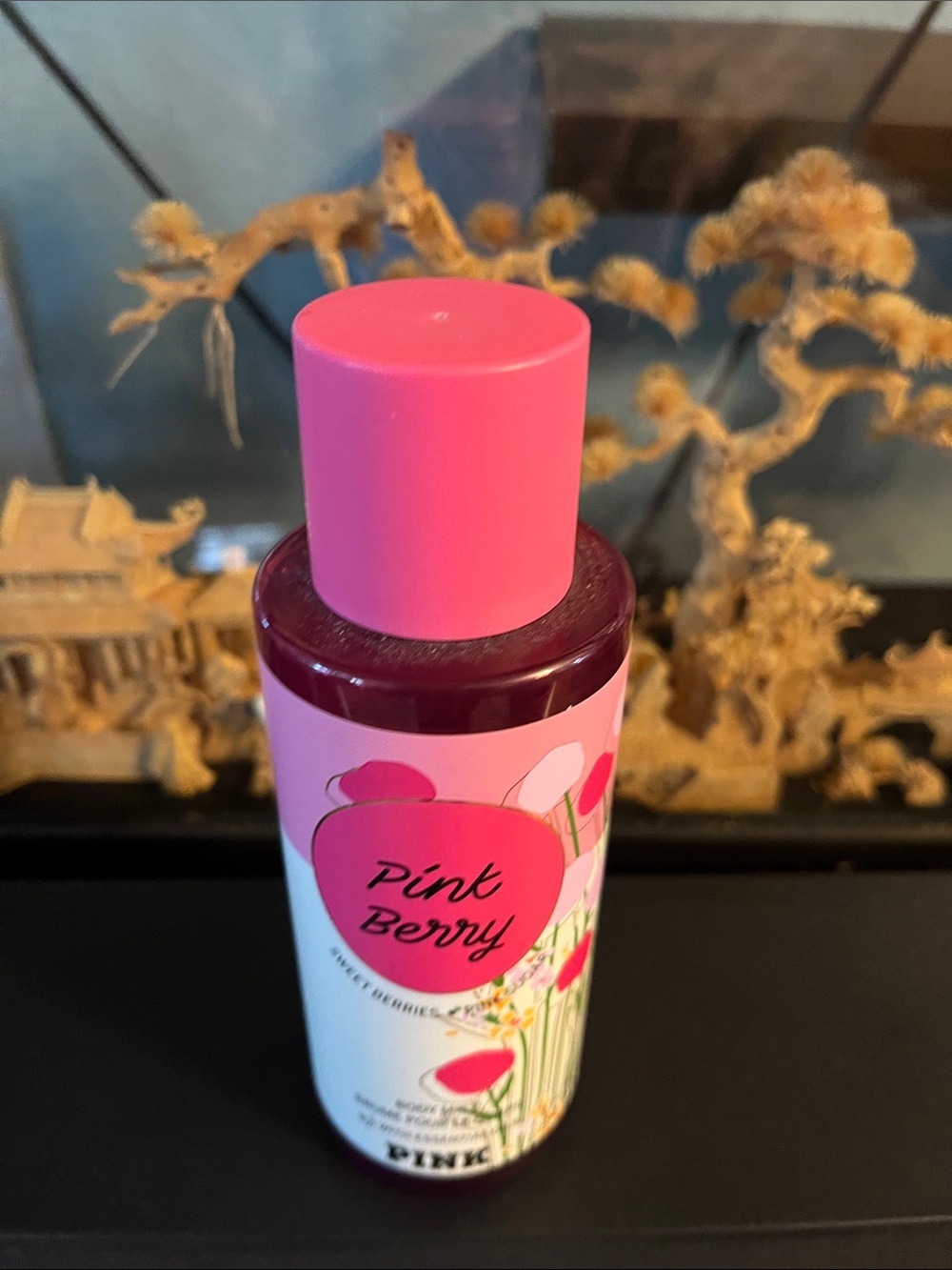 PINK Victoria's Secret Pink Berry Shower Gel - Bright Pink Cap